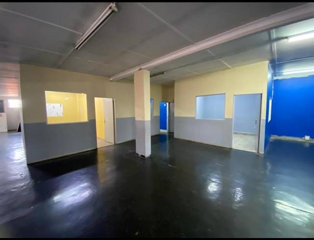BUSINESS PROPERTY TO RENT IN LA ROCHELLE